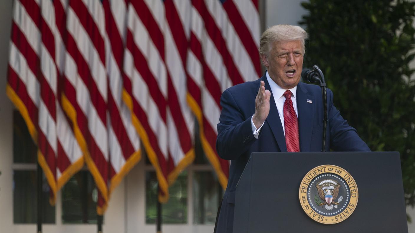 Donald Trump durante la conferenza stampa alla Casa Bianca