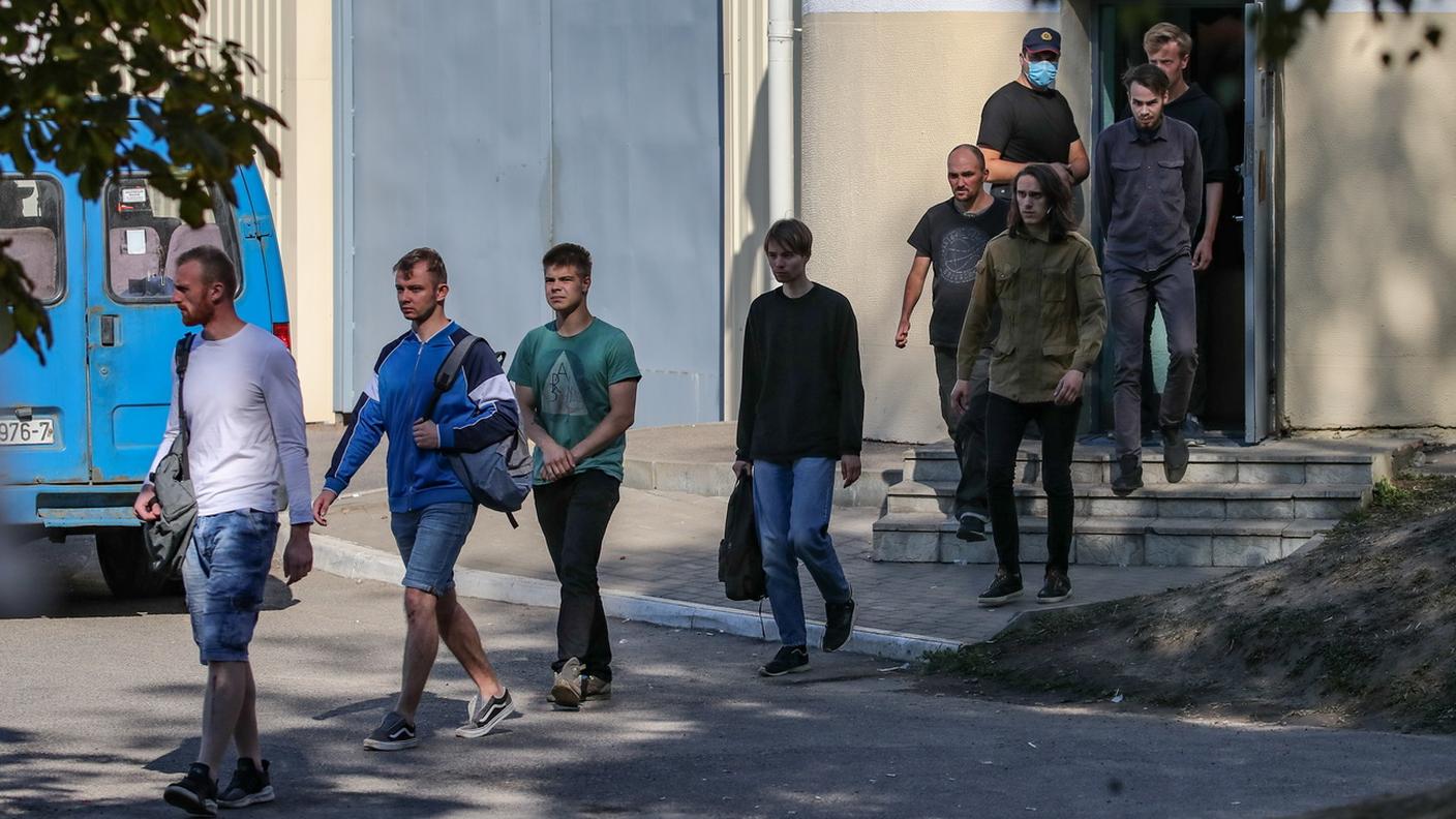 Migliaia di persone, arrestate durante le proteste, sono state rilasciate