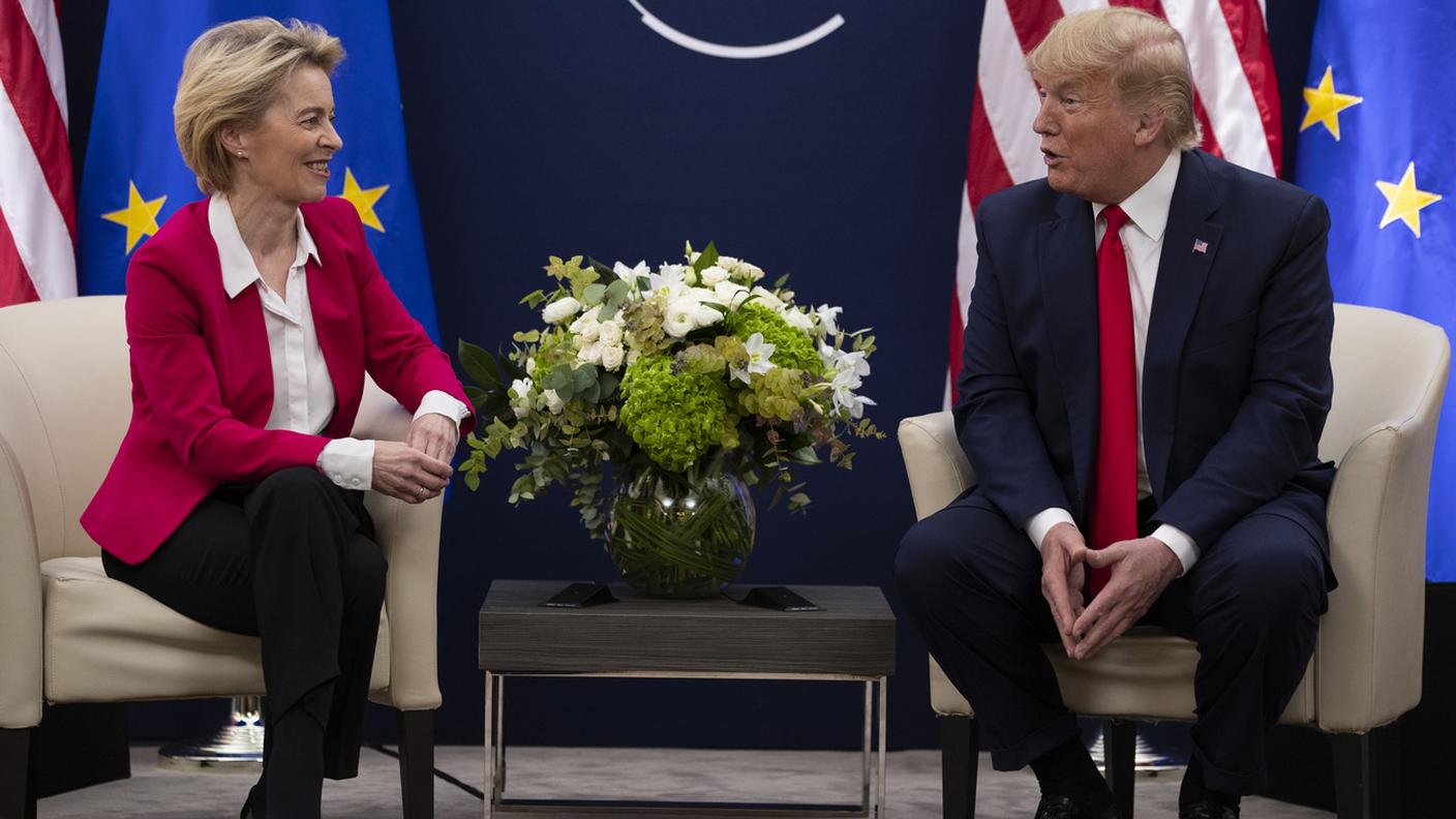 Ursukla von der Leyen e Donald Trump