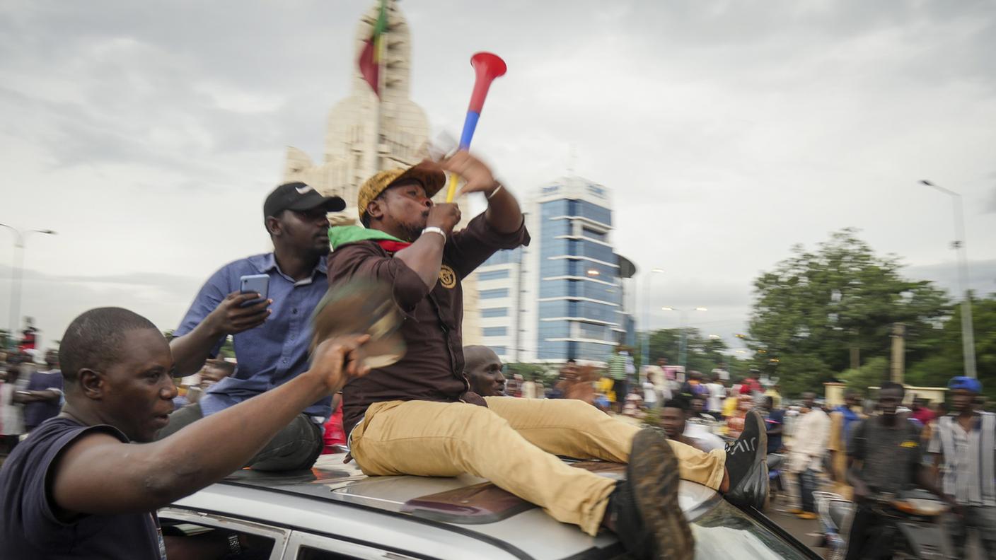 Scene di giubilo nella capitale Bamako