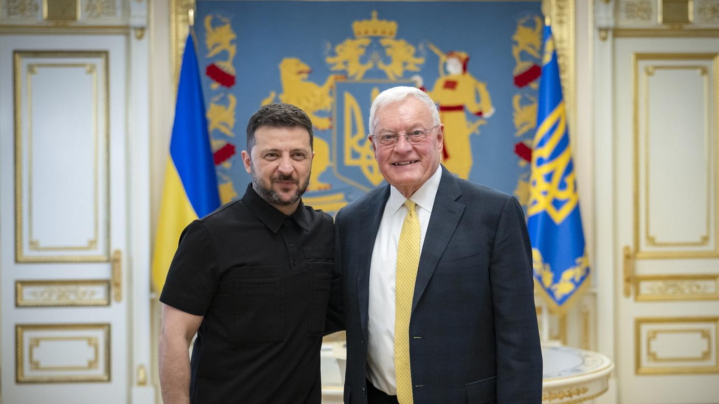 Volodymyr Zelensky e Keith Kellogg a Kiev