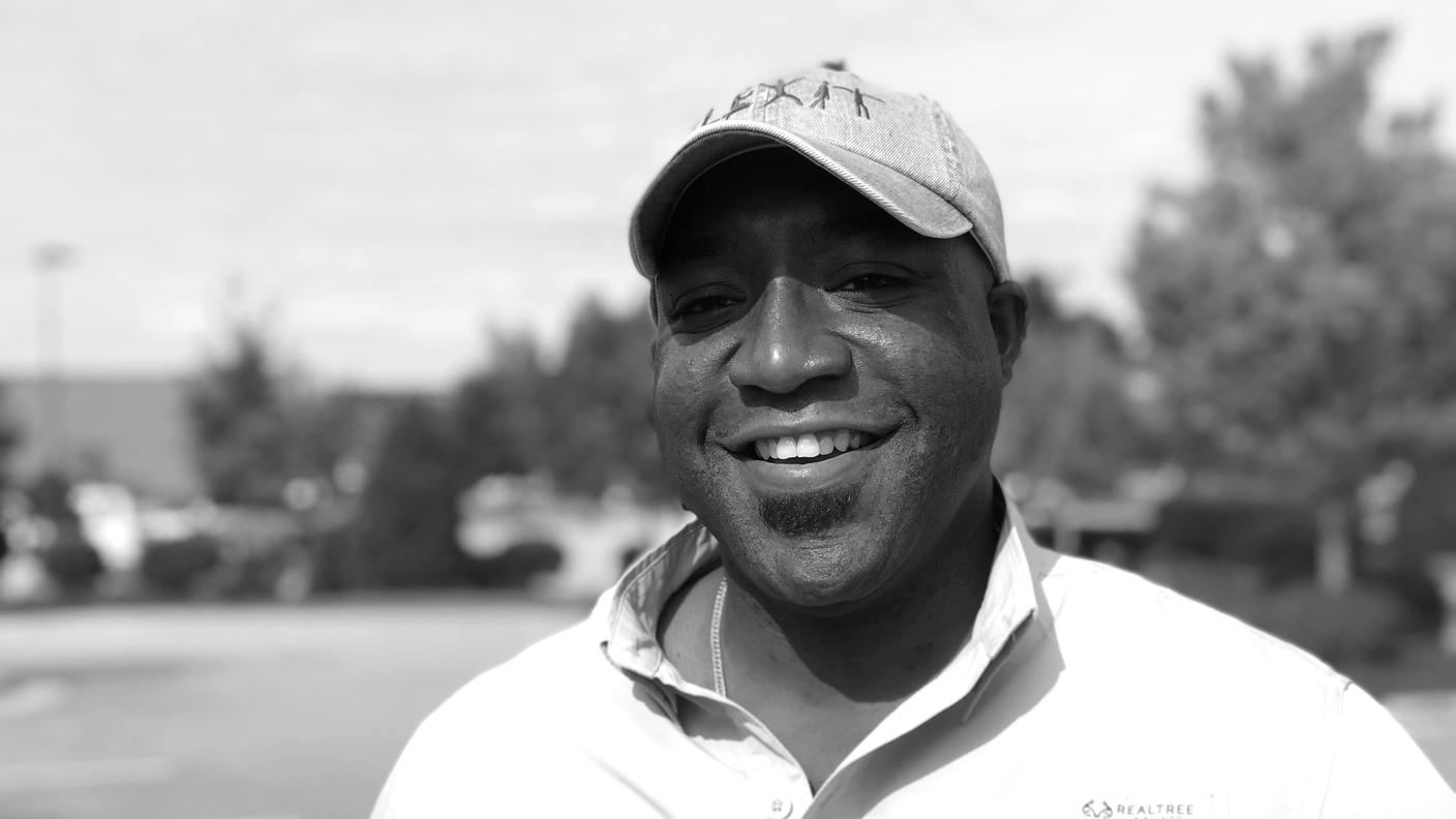 Antoine Thomas, 34 anni, ex vicesceriffo, è il direttore per la North Carolina di BLEXIT, il movimento che propone agli afroamericani l'uscita dal partito democratico