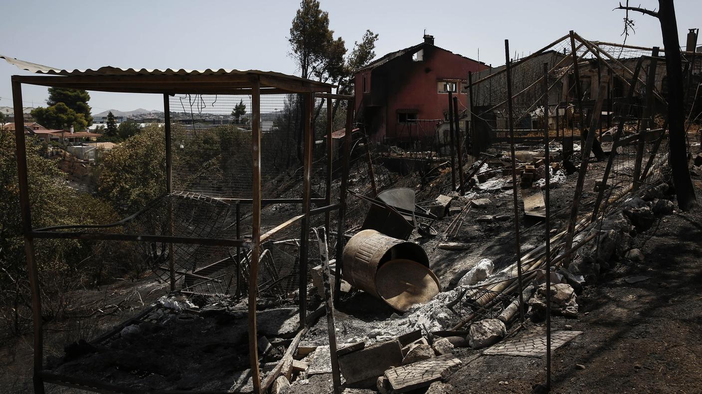 Grecia, incendi domati ma i danni sono molti