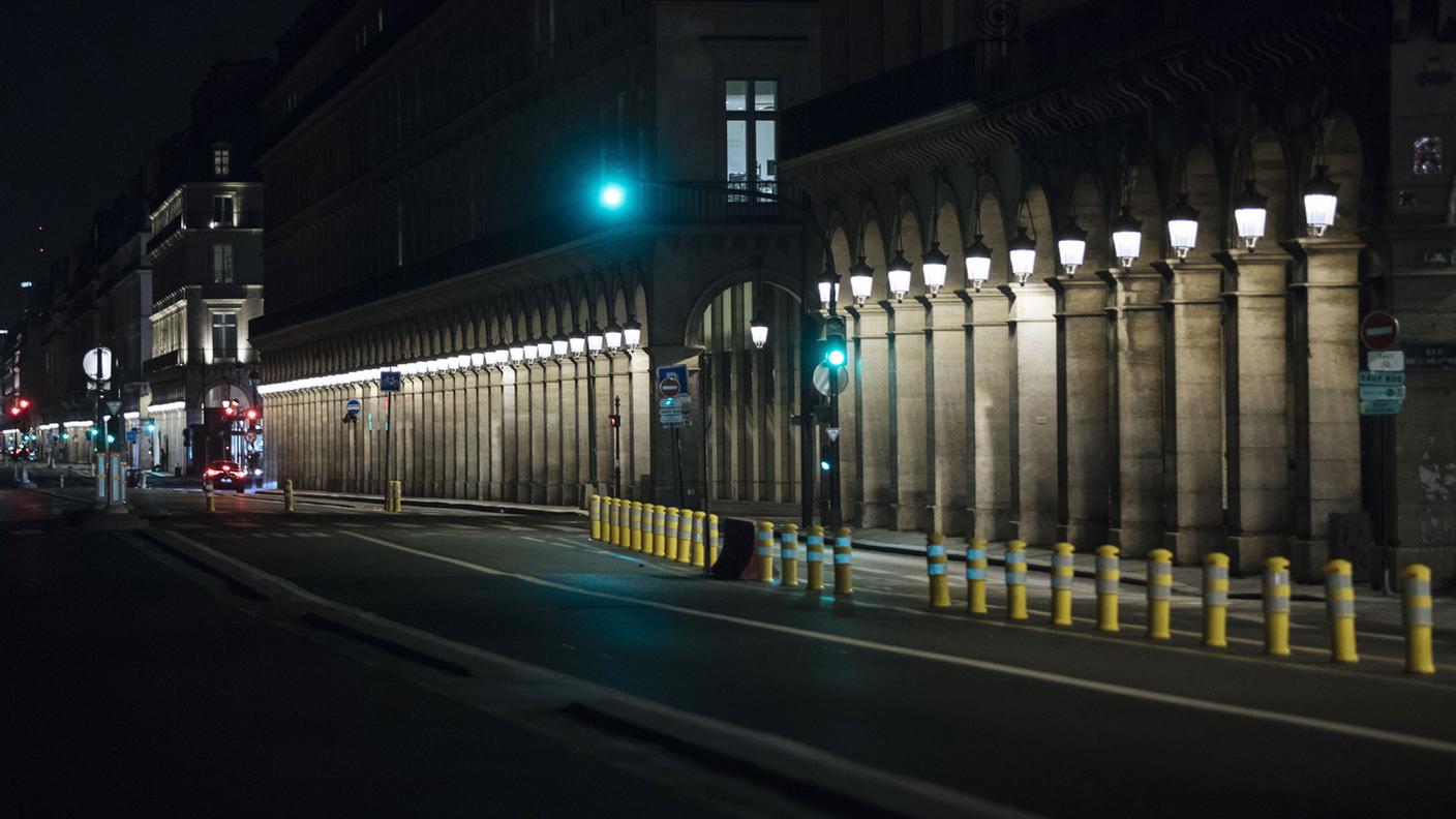 Strade deserte nella capitale francese