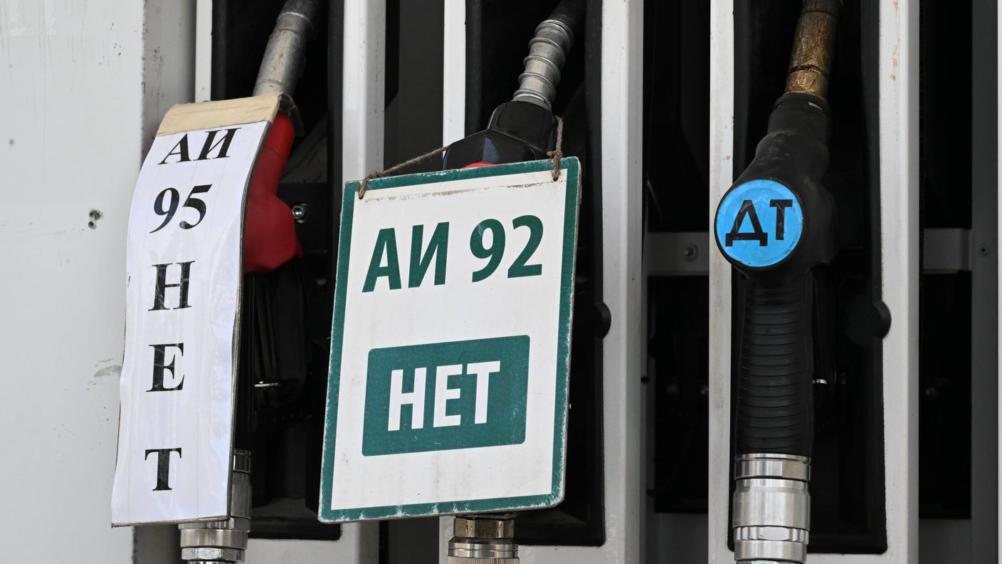 Si contano stazioni di servizio in cui determinati tipi di benzina sono esauriti