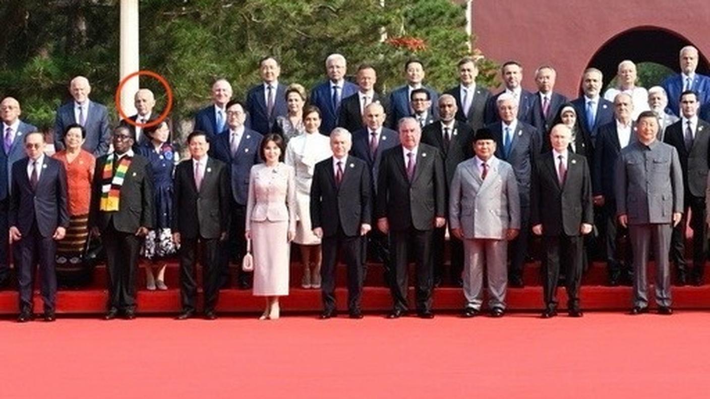 La foto di gruppo in cui si vede anche Ueli Maurer