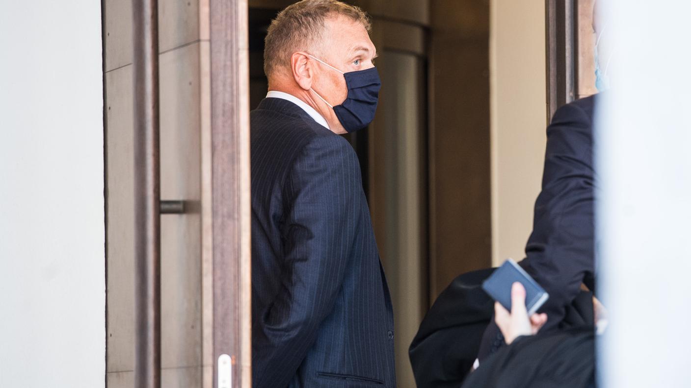 Valcke in arrivo al Tribunale penale federale di Bellinzona