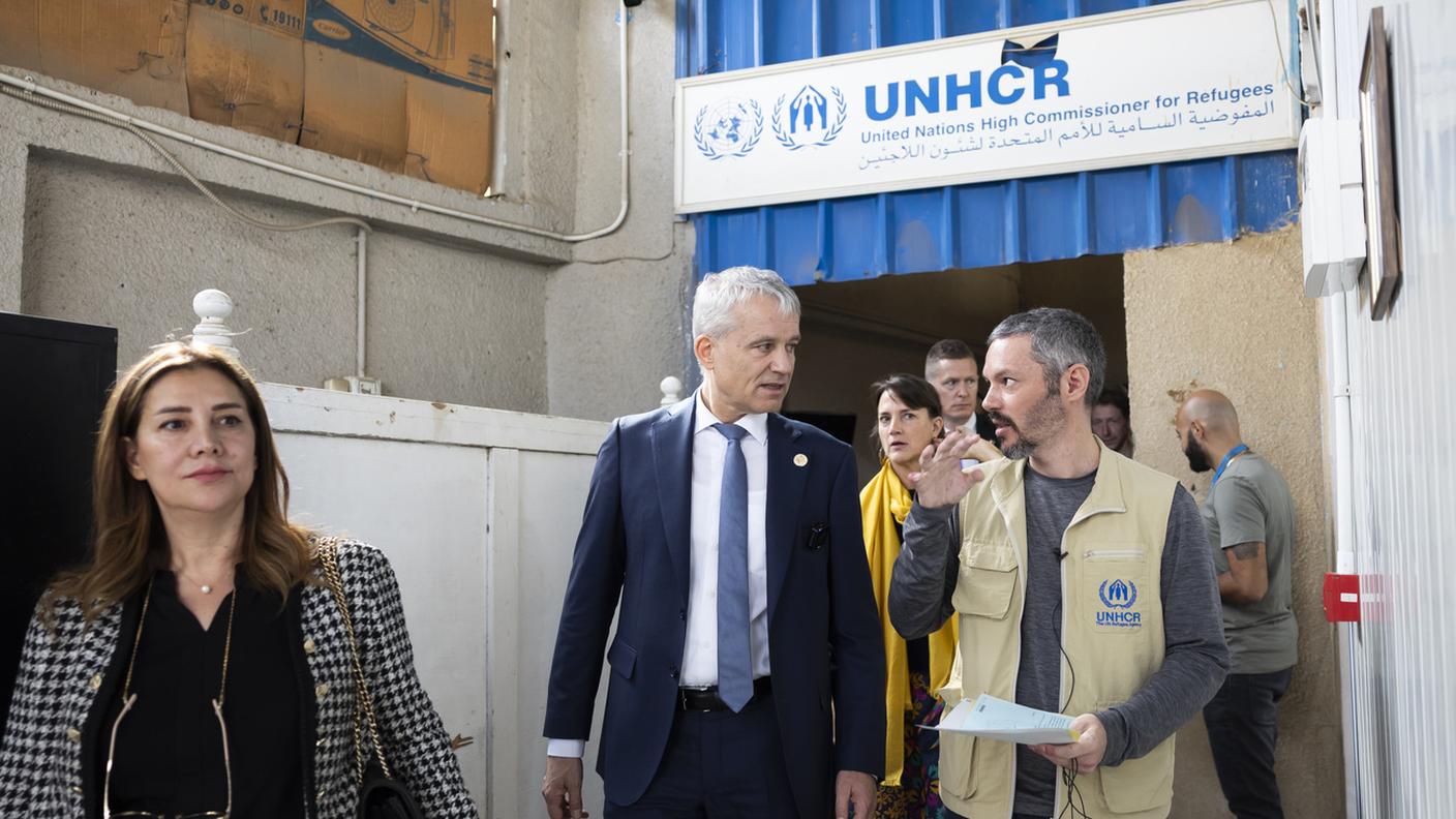 Durante la visita ufficiale in Egitto, il consigliere federale Beat Jans ha visitato anche il centro per i rifugiati sudanesi dell'UNHCR