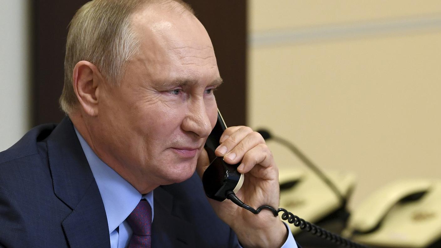 Durante la chiamata i due capi di Stato hanno discusso della normalizzazione dei rapporti tra USA e Russia