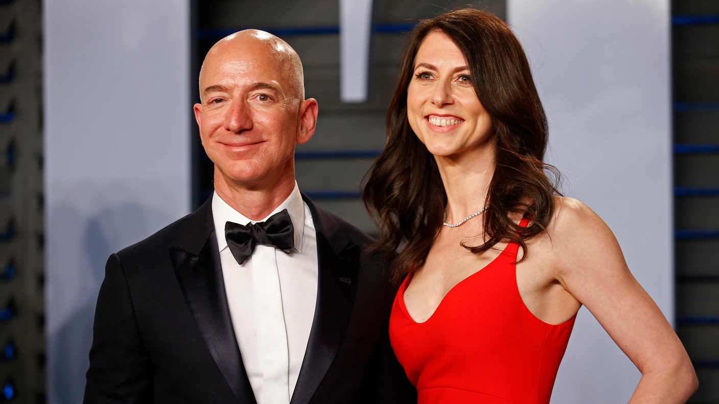 Bezos con l'ex moglie MacKenzie Scott