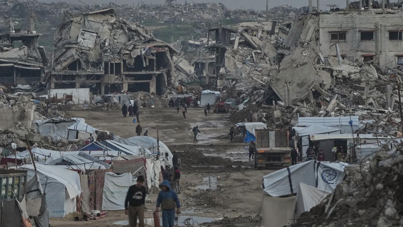 Gaza distrutta dagli attacchi di Israele