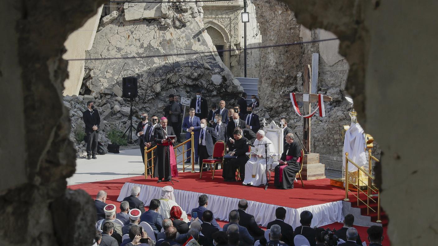 La cerimonia si è svolta tra le rovine che circondano la Piazza delle Chiese