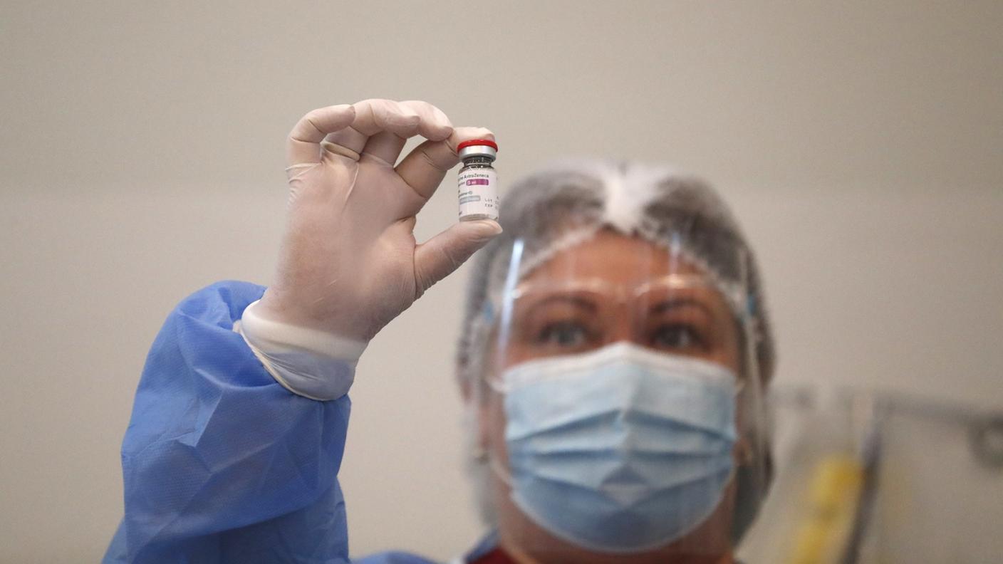 Le morti sospette dopo il vaccino stanno preoccupando i governi europei