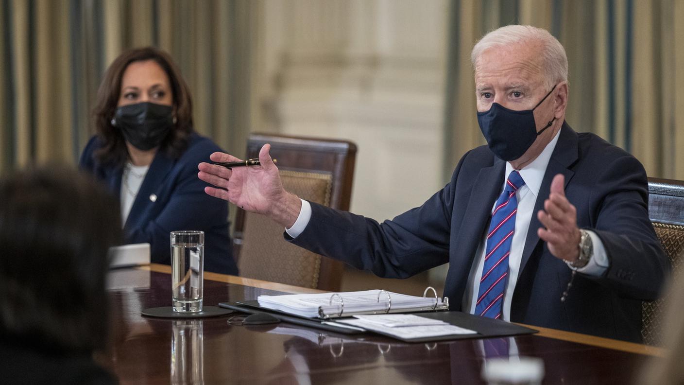 Kamala Harris al fianco di Joe Biden alla Casa Bianca
