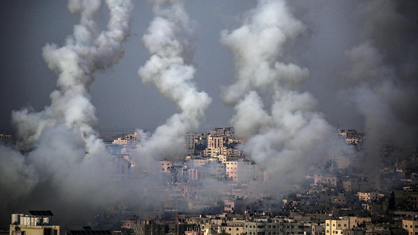 Il fumo provocato dai bombardamenti
