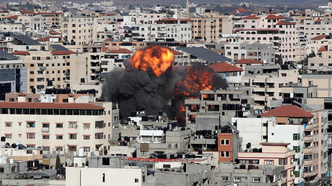 Bombardamento su Gaza City