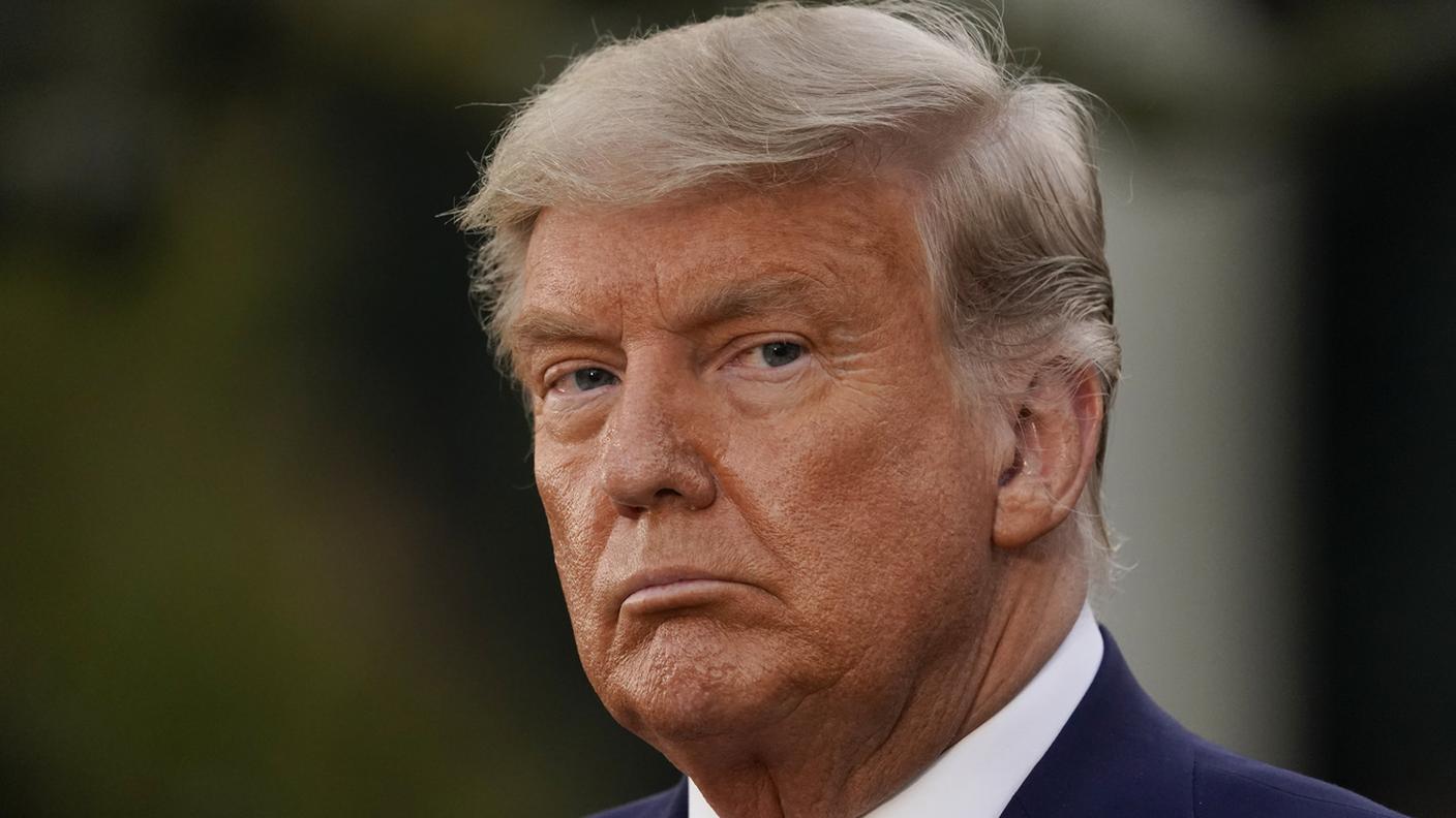 Donald Trump ha duramente criticato Papa Leone XIV per le sue affermazioni contro le guerre e contro l'idolatria dell'io e del denaro