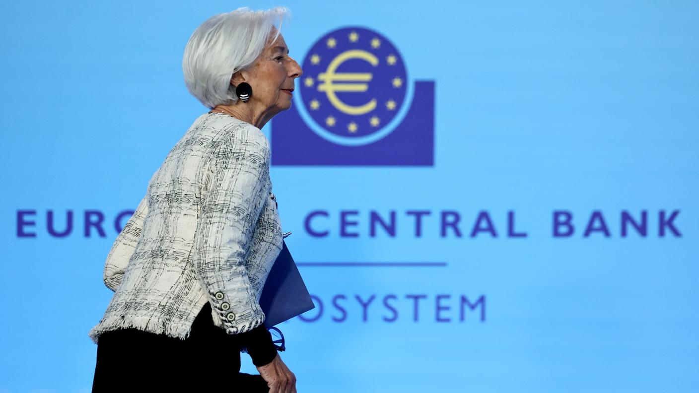 La presidente della BCE Christine Lagarde, al suo arrivo alla conferenza stampa della BCE svoltasi oggi a Francoforte