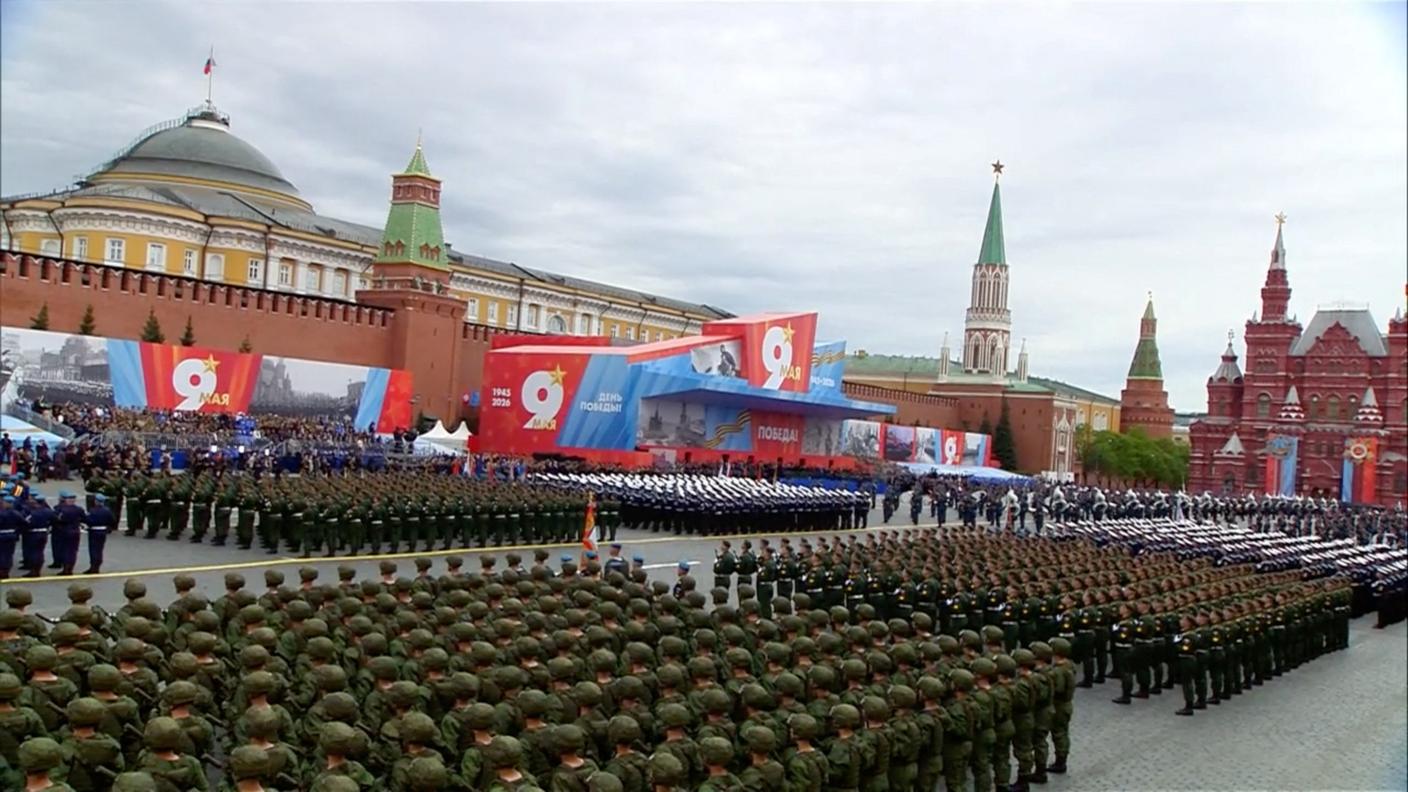 Sulla Piazza Rossa solo soldati, nessun mezzo militare