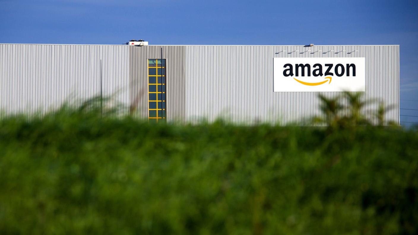 Un centro smistamento di Amazon a Lauwin-Planque (Francia)