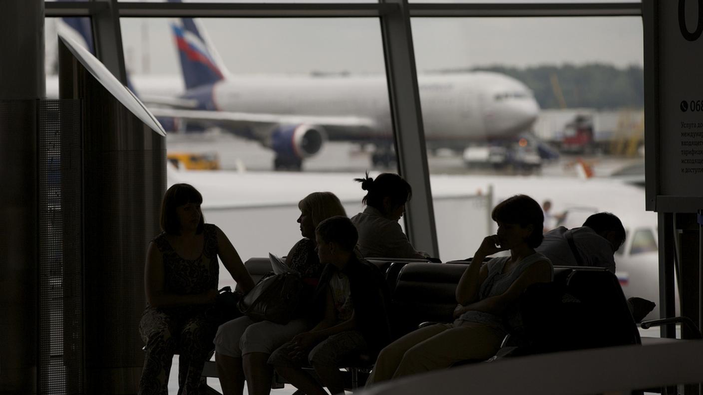 Mosca aeroporto Sheremetyevo Snowden 09.07.2013 ky.JPG