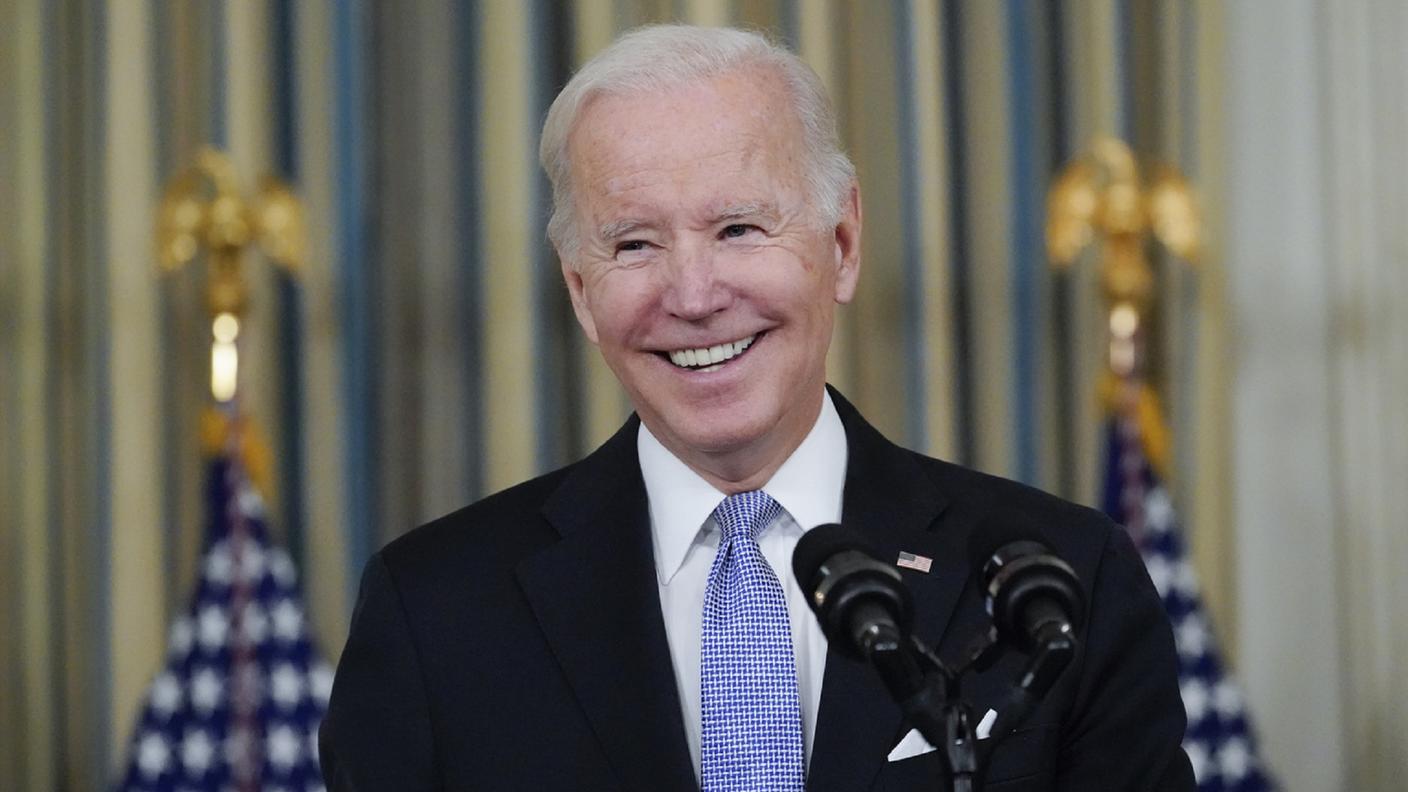 Joe Biden si è detto entusiasta per l'approvazione del piano a sostegno delle infrastrutture