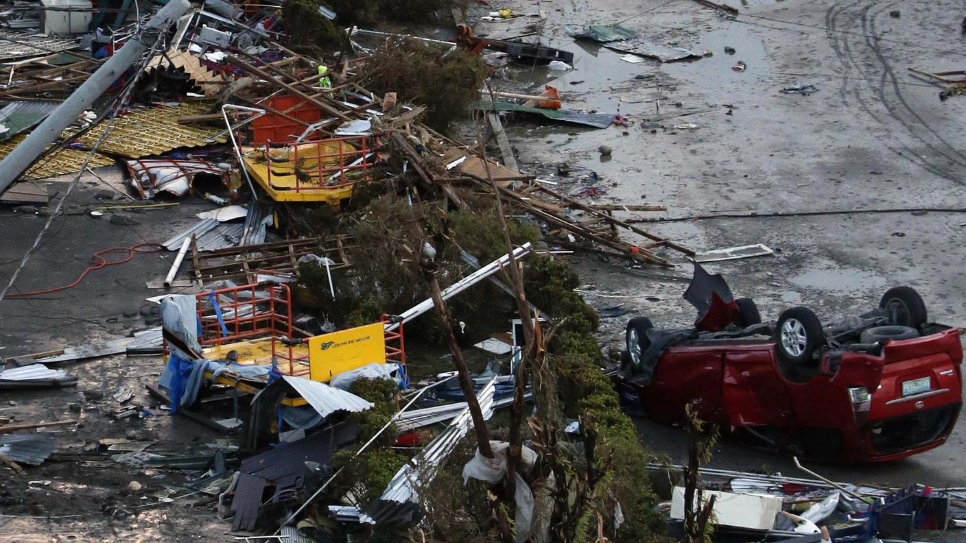 Gli effetti distruttivi del tifone Haiyan