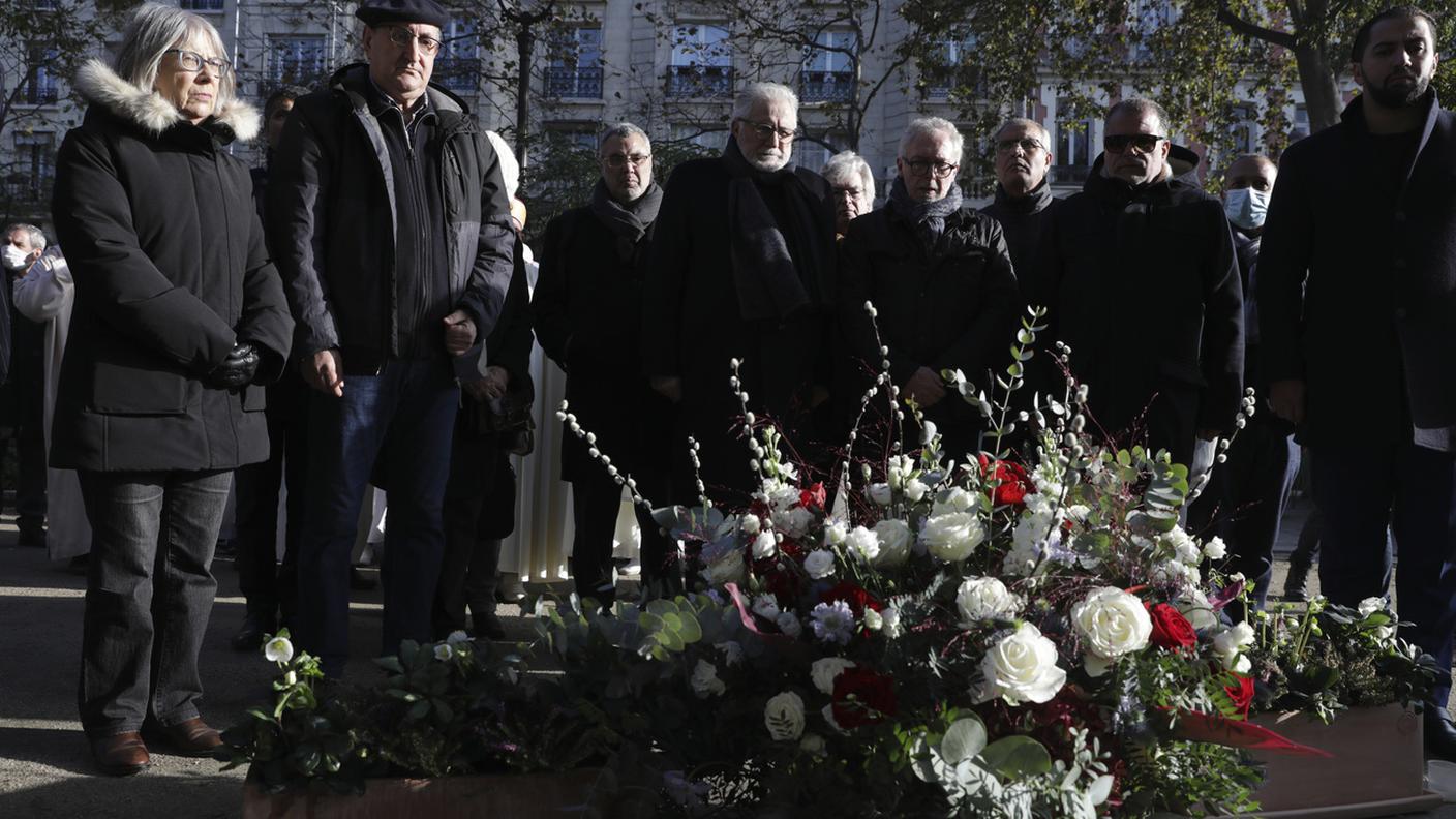 Già venerdì la comunità musulmana ha omaggiato le vittime fuori dal Bataclan