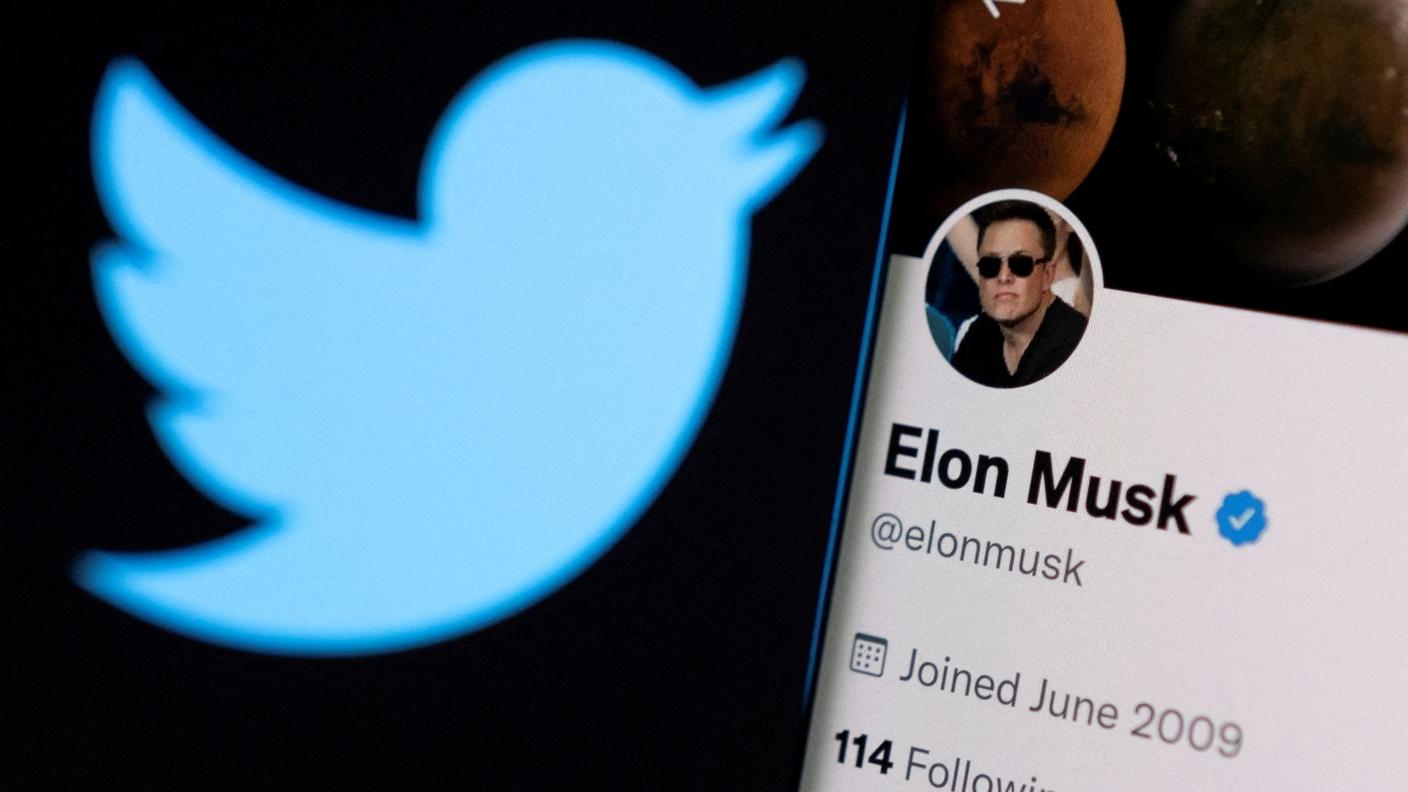 "La libertà di parola è il fondamento di una democrazia funzionante, e Twitter è la piazza digitale dove si discutono questioni vitali per il futuro dell'umanità", ha detto Musk