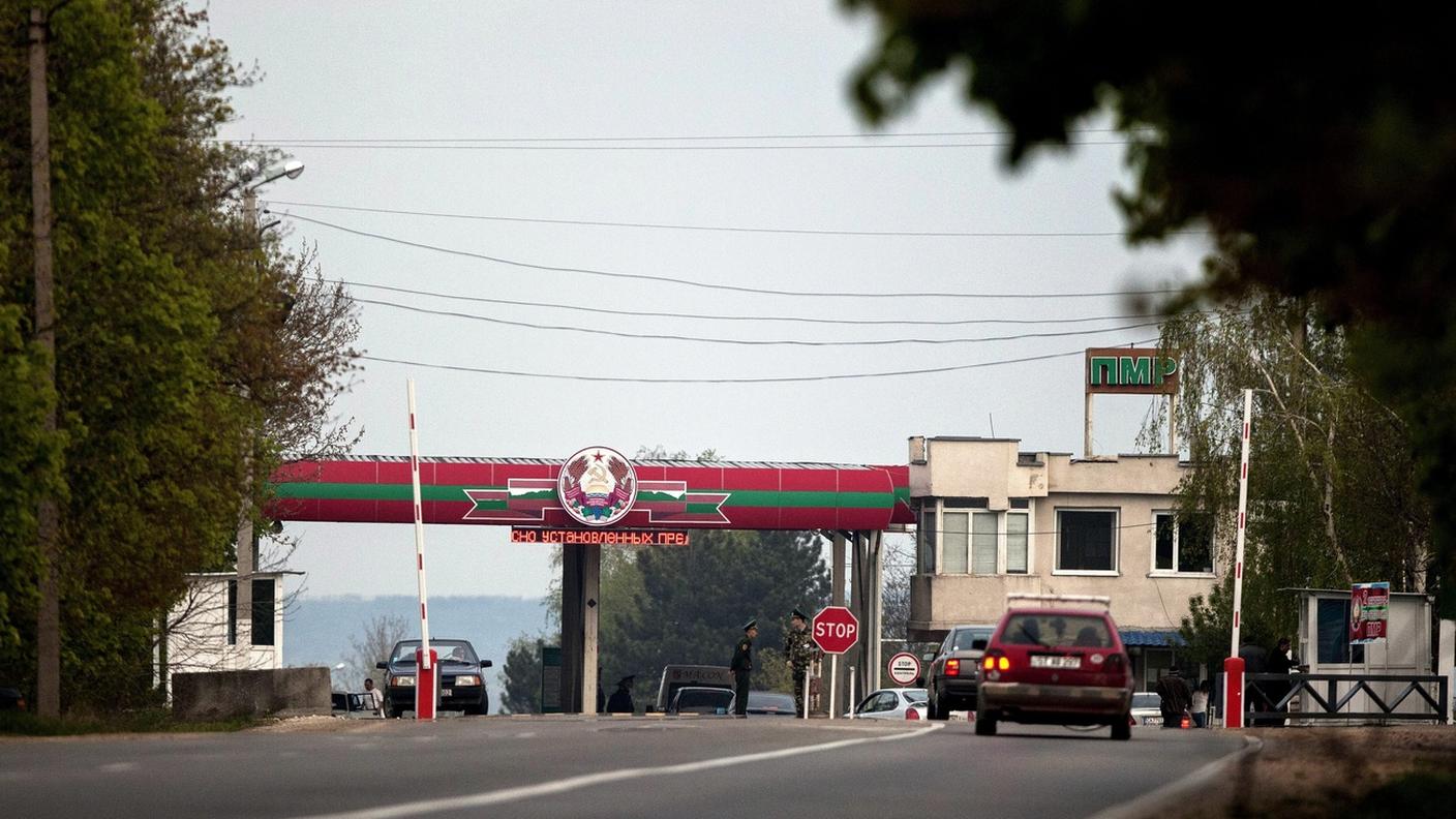 Il posto di confine tra Moldavia e Transnistria