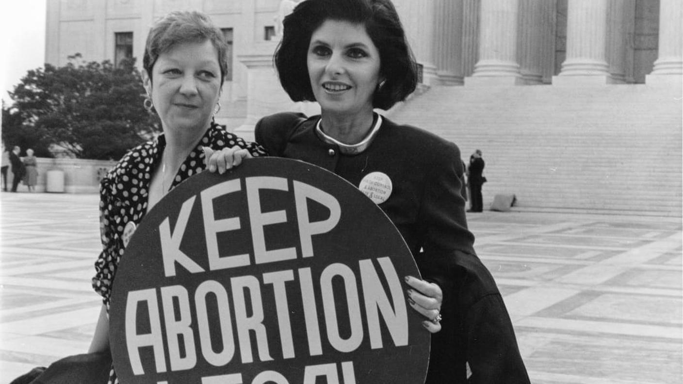 Norma McCorvey e la sua legale nel 1989.