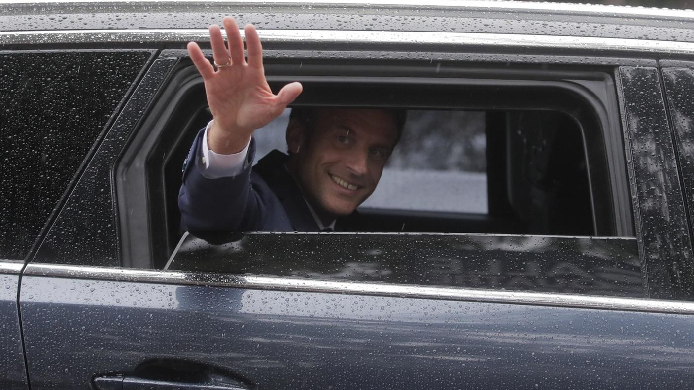 Il presidente francese fresco di rielezione, Emmanuel Macron, non potrà contare sulla maggioranza assoluta in Parlamento.