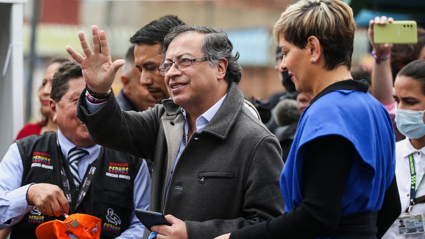Gustavo Petro è il primo presidente di sinistra della Colombia.