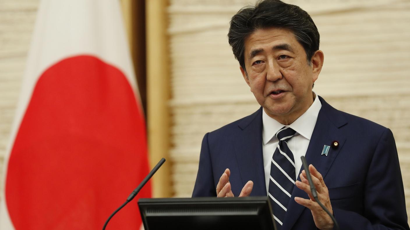 L'ex premier giapponese Shinzo Abe è stato ferito mentre stava facendo un discorso