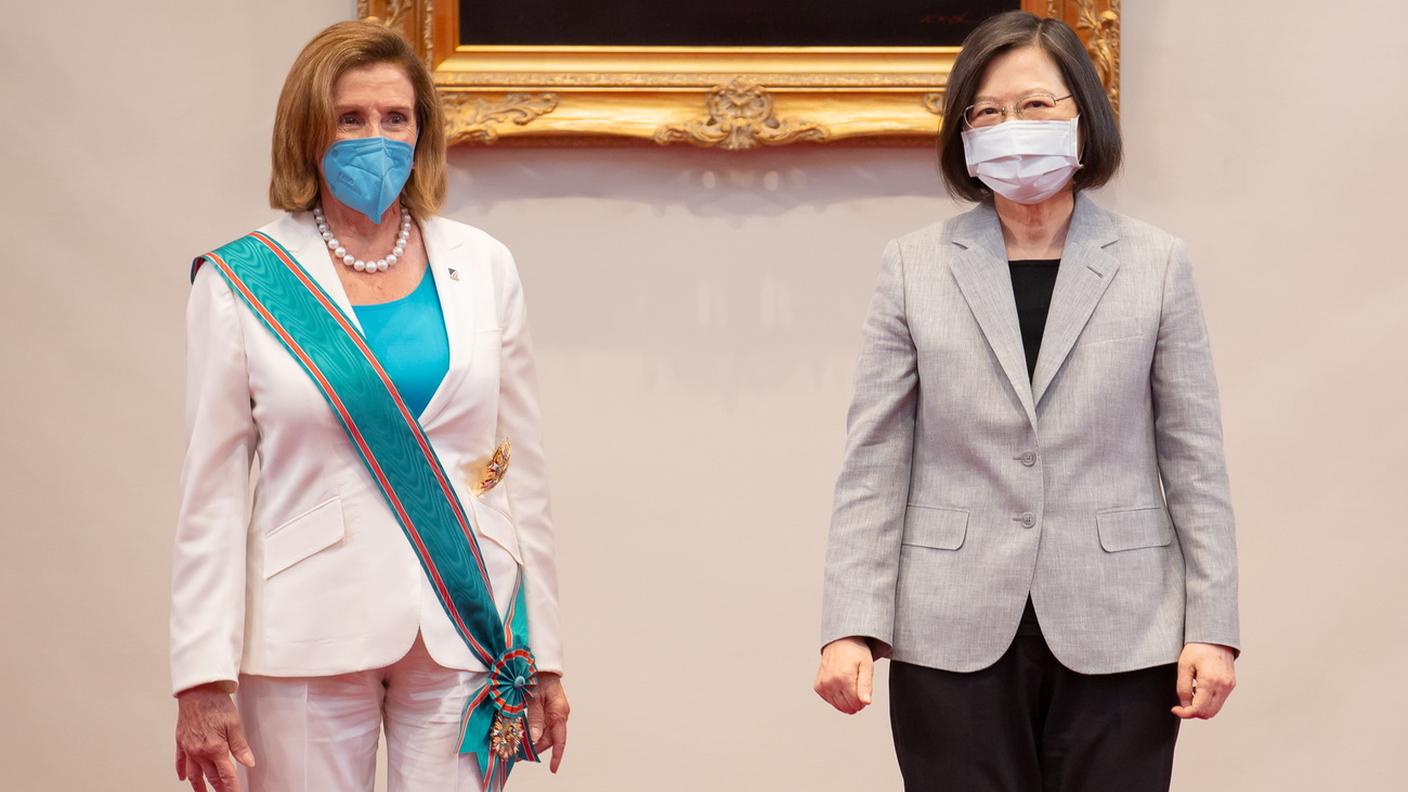 Nancy Pelosi e la presidente di Taiwan Tsai Ing-wen il loro colloquio mercoledì a Taipei