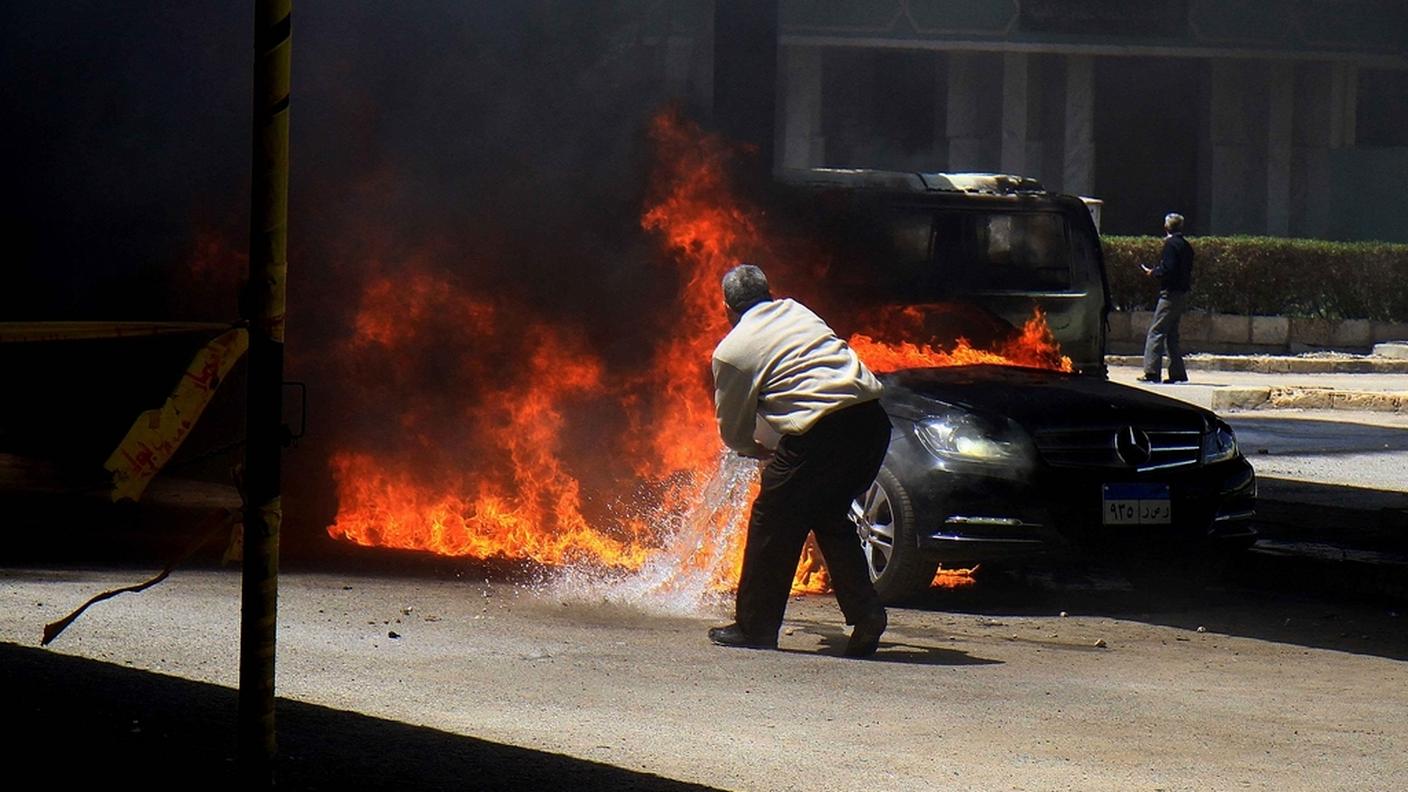 Violenze al Cairo