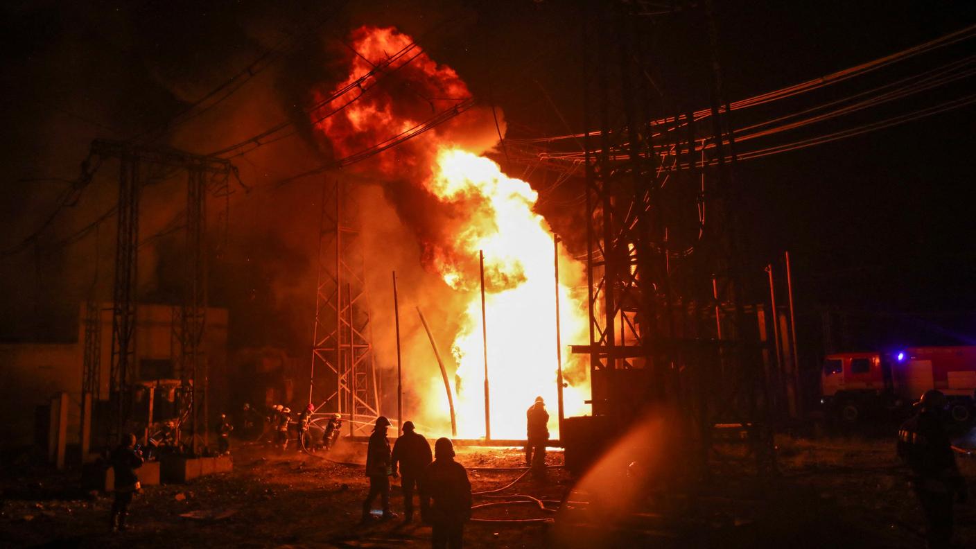 Una centrale termoelettrica a Kharkiv danneggiata da un attacco missilistico