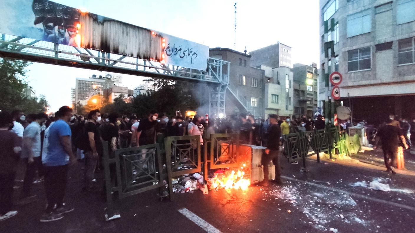 Disordini nelle strade di Teheran