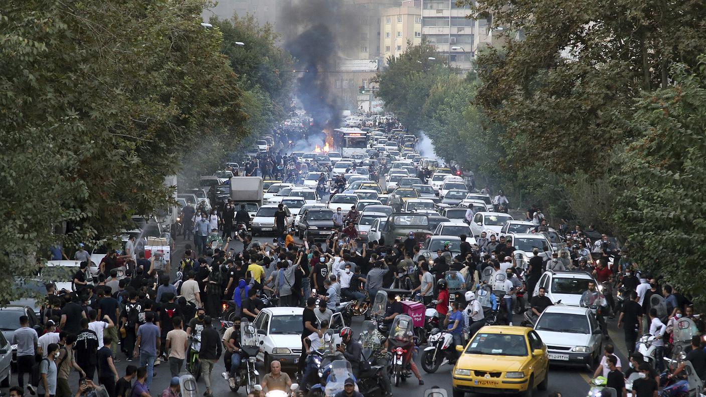 Continuano le proteste in Iran, sostenute anche da altri paesi