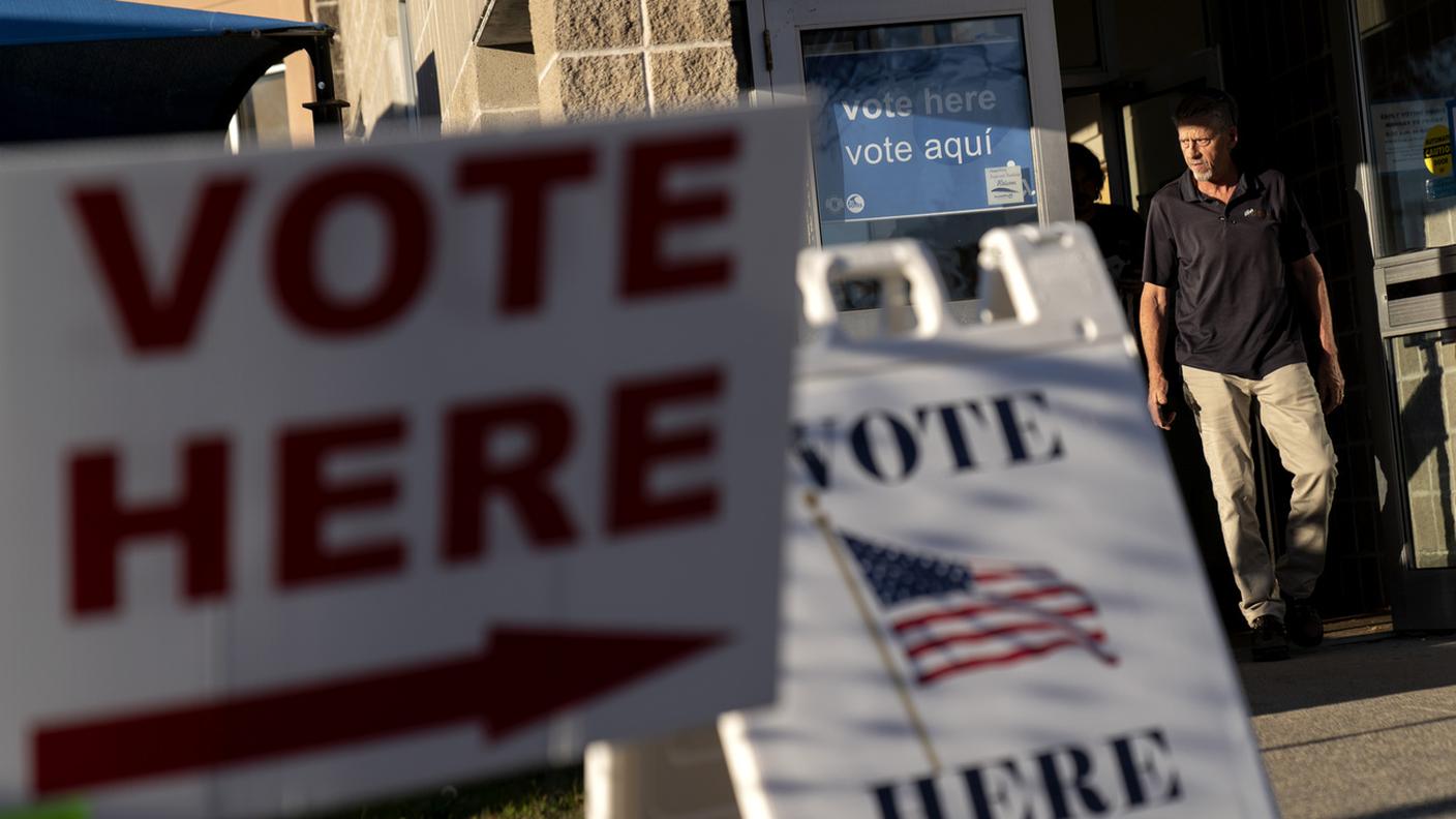 Un seggio elettorale nel Rhode Island in vista del voto di Midterm