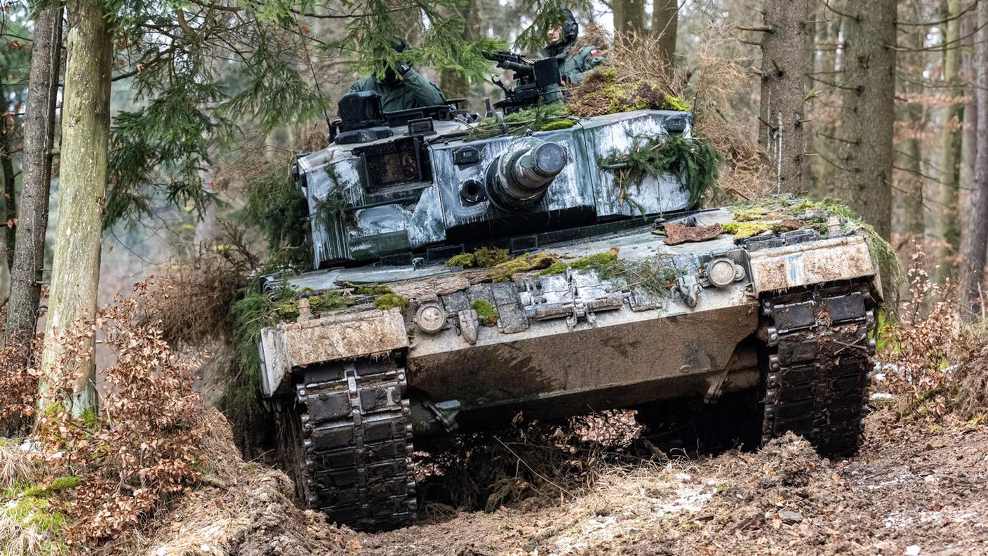 Un Leopard 2 durante un'esercitazione