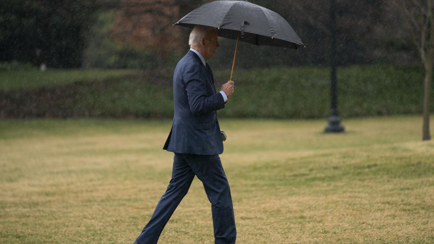 Joe Biden rientra alla Casa Bianca dopo l'esame medico al Walter Reed National MilitaryMedical Center