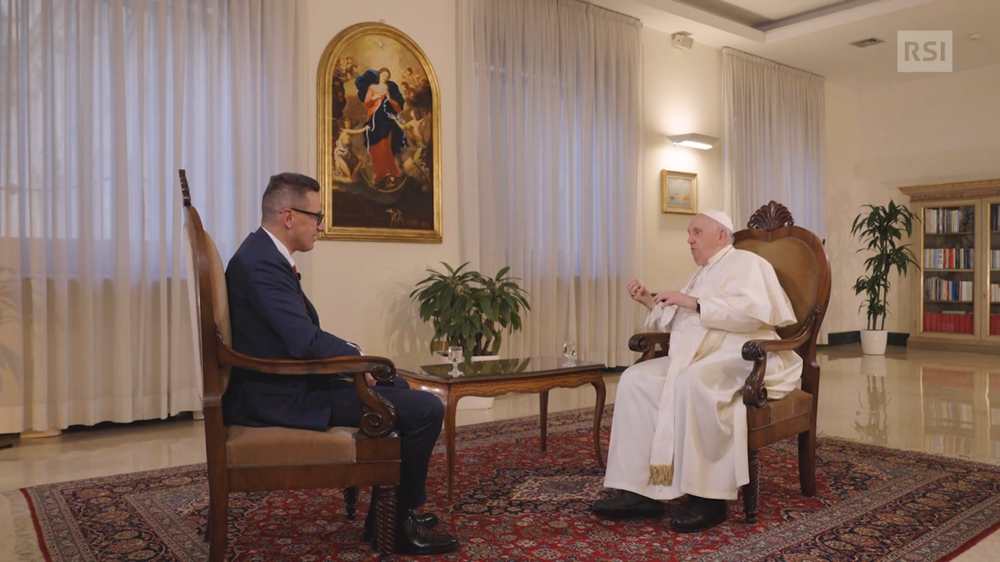 Papa Francesco con Paolo Rodari nell'intervista RSI che andrà in onda e sarà online la sera del 12 marzo.