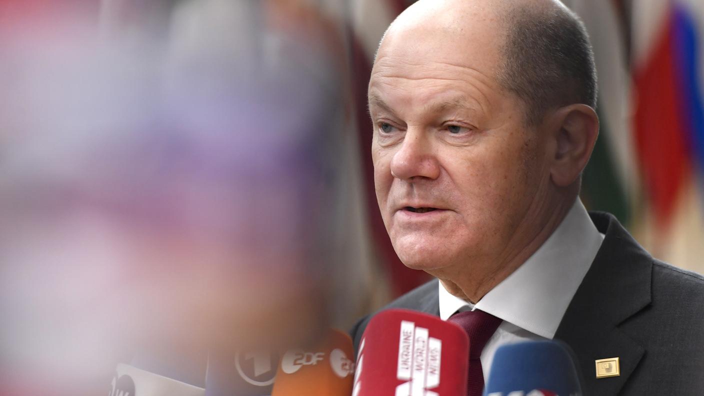 La posizione tedesca (nella foto il cancelliere Olaf Scholz) è un segnale preoccupante per il funzionamento dell'Unione europea, diversi funzionari temono che le procedure dell'UE vengano messe in discussione