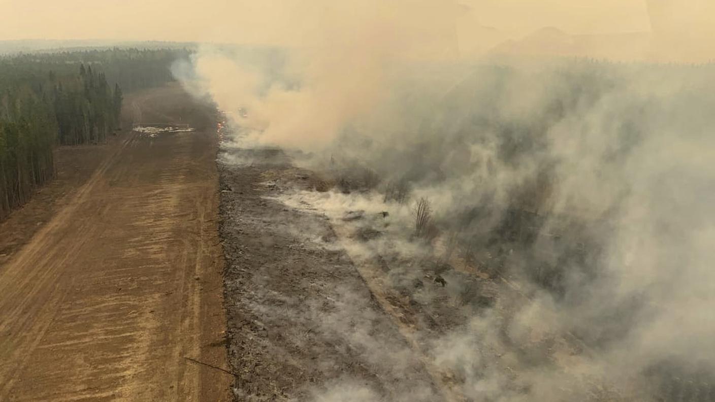 Fiamme nella provincia canadese dell'Alberta