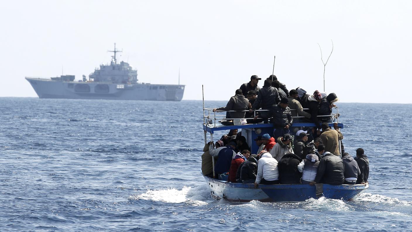 Per Köppel bisogna scoraggiare gli africani a partire verso nord