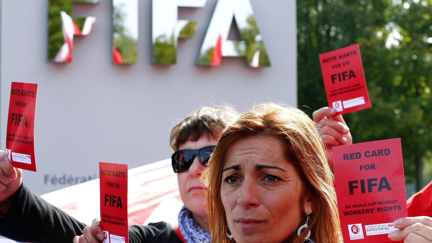Cartellino rosso per la FIFA: la protesta giovedì scorso a Zurigo