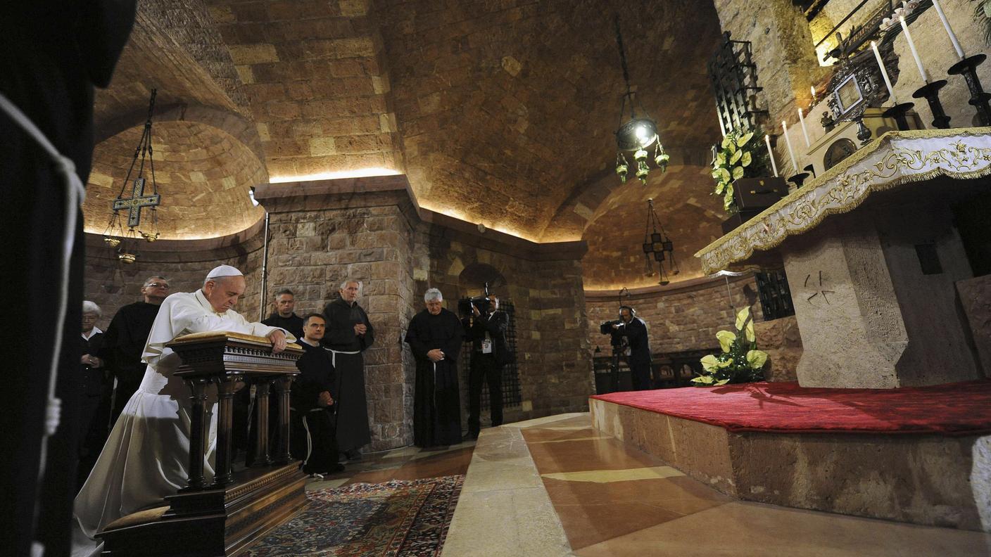 Sulla tomba di San Francesco