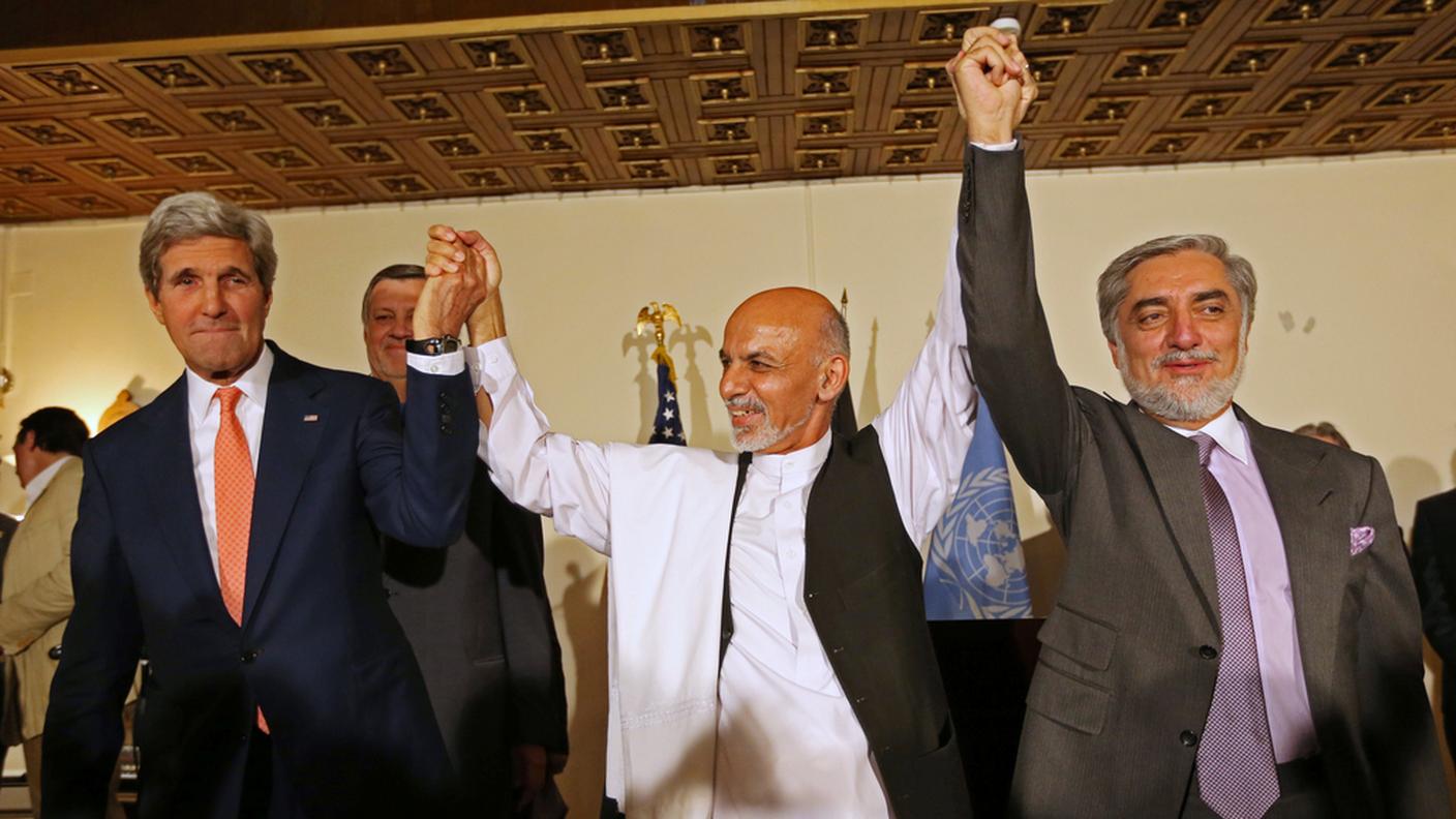 Kerry in compagnia dei due candidati