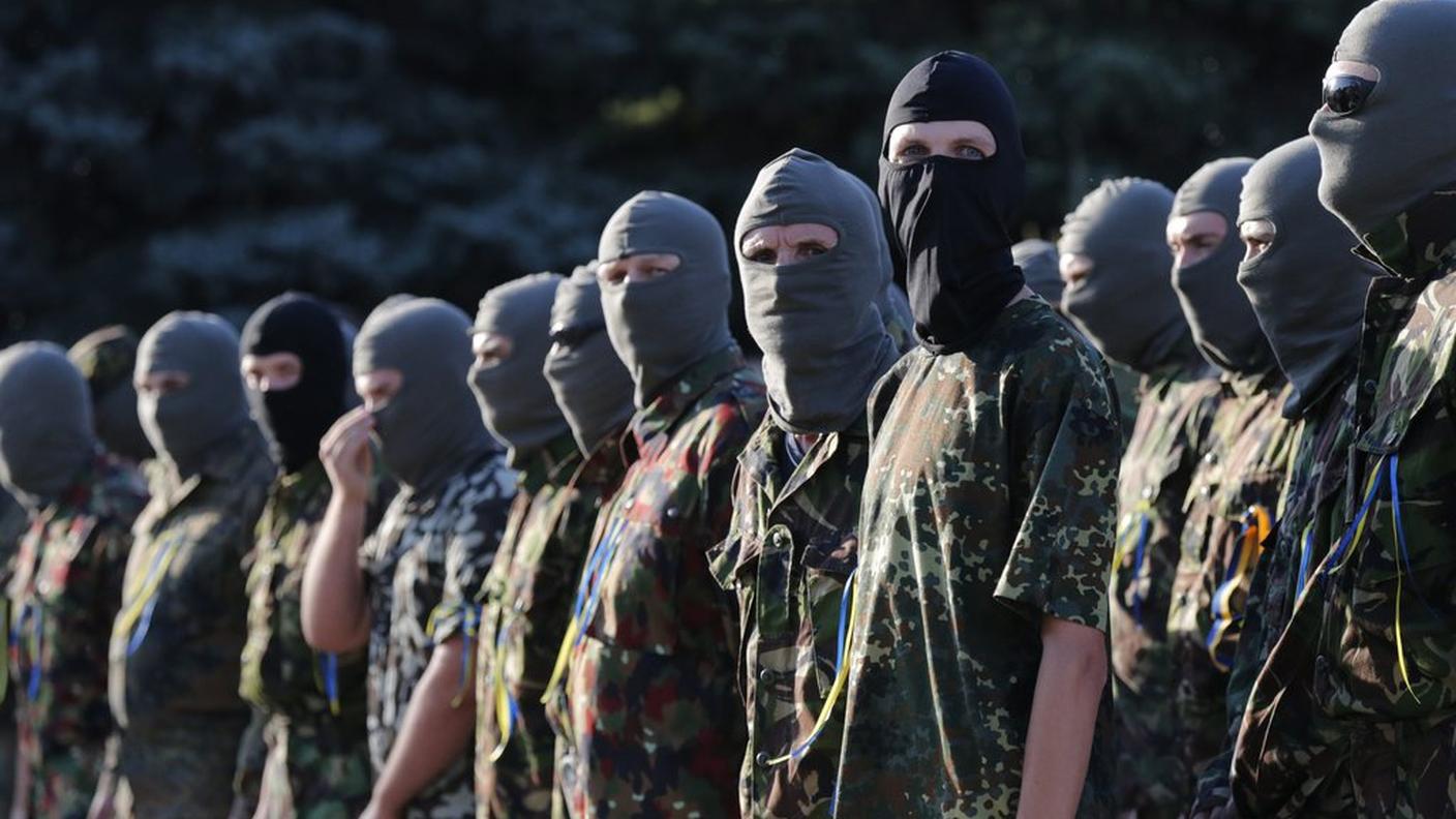 Volontari pronti a raggiungere le file dell'esercito ucraino